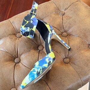 Circus by Sam Edelman Vibrant Floral Heels